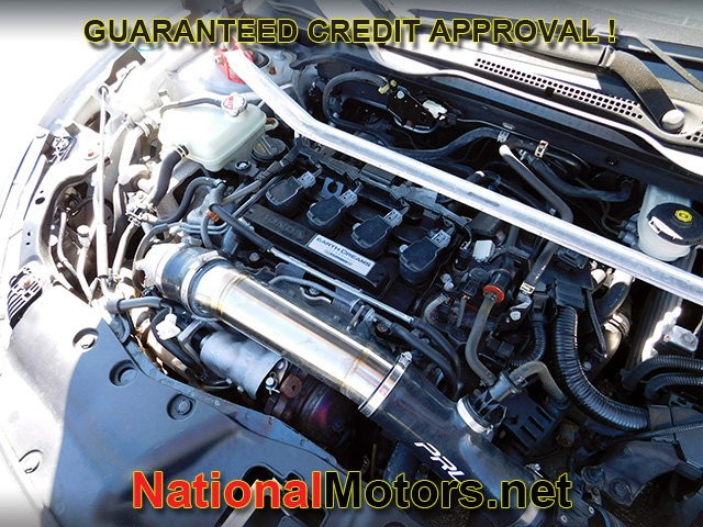 Honda Civic Si Coupe Vehicle Full-screen Gallery Image 23