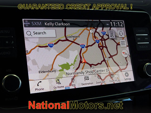 Nissan LEAF Vehicle Full-screen Gallery Image 12