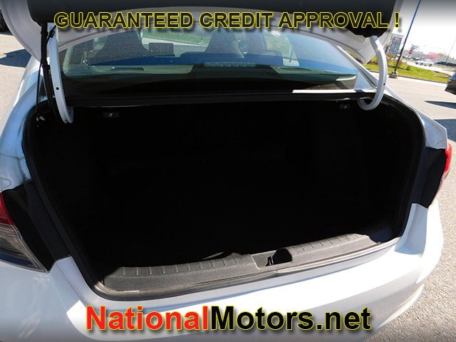 Honda Civic Si Vehicle Full-screen Gallery Image 06