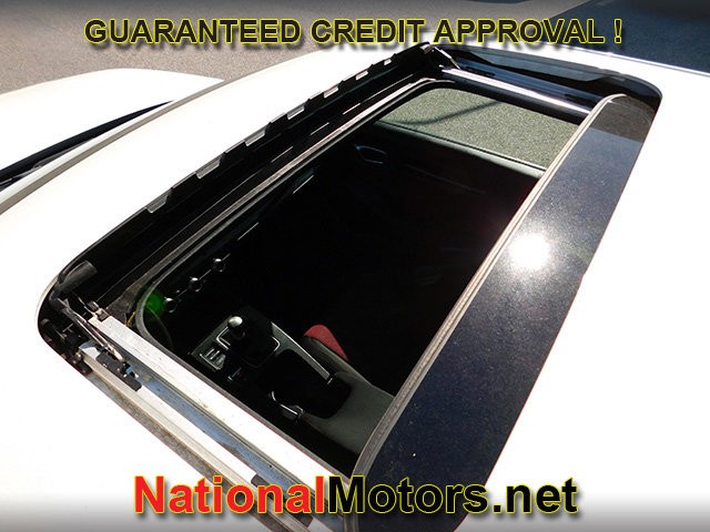 Honda Civic Si Vehicle Full-screen Gallery Image 07