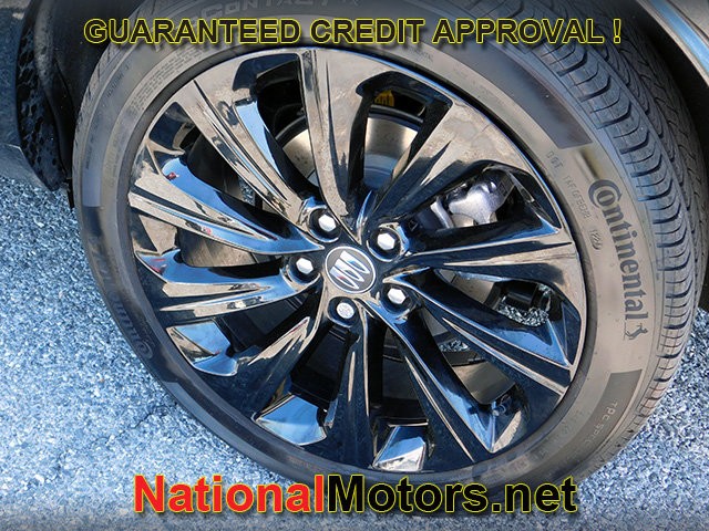 Buick Envista Vehicle Full-screen Gallery Image 08