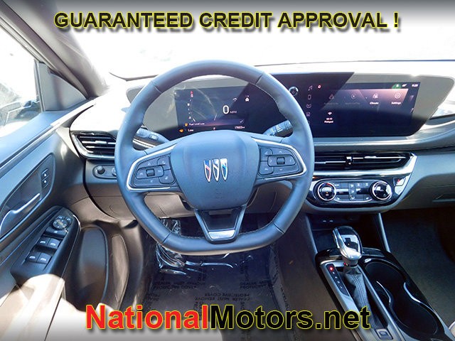 Buick Envista Vehicle Full-screen Gallery Image 12