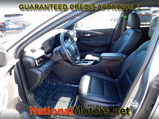Buick Envista Vehicle Full-screen Gallery Image 14