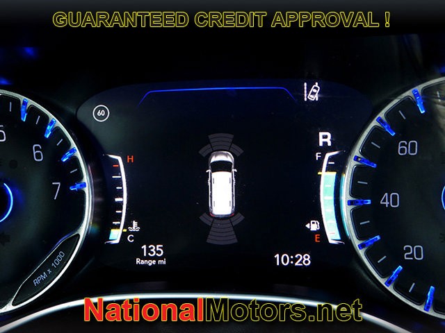 Chrysler Pacifica Vehicle Full-screen Gallery Image 28