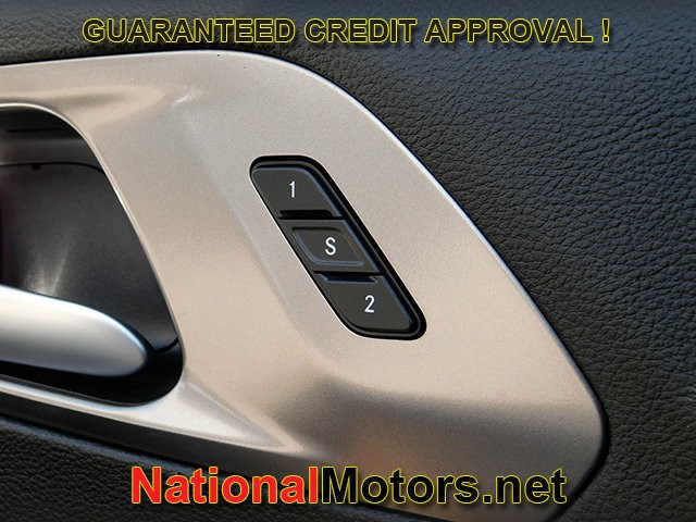 Chrysler Pacifica Vehicle Full-screen Gallery Image 31