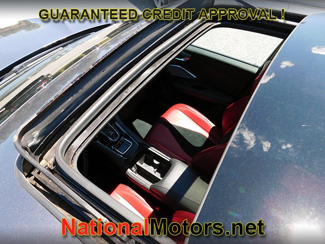 Acura RDX Vehicle Full-screen Gallery Image 09
