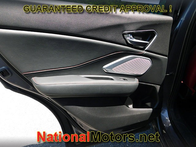 Acura RDX Vehicle Full-screen Gallery Image 10