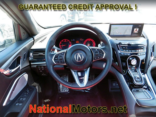 Acura RDX Vehicle Full-screen Gallery Image 13