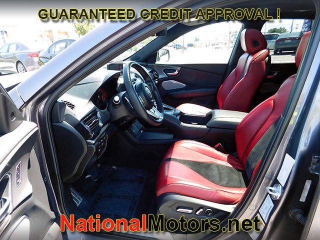 Acura RDX Vehicle Full-screen Gallery Image 15