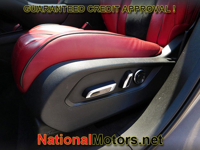 Acura RDX Vehicle Full-screen Gallery Image 16