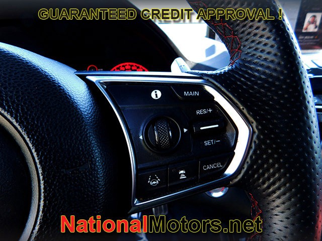Acura RDX Vehicle Full-screen Gallery Image 23