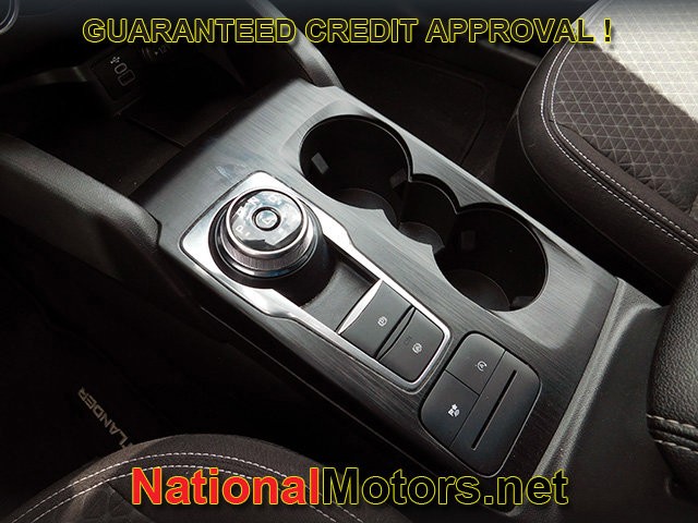Ford Escape Vehicle Full-screen Gallery Image 16