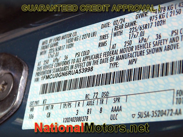Ford Escape Vehicle Full-screen Gallery Image 21