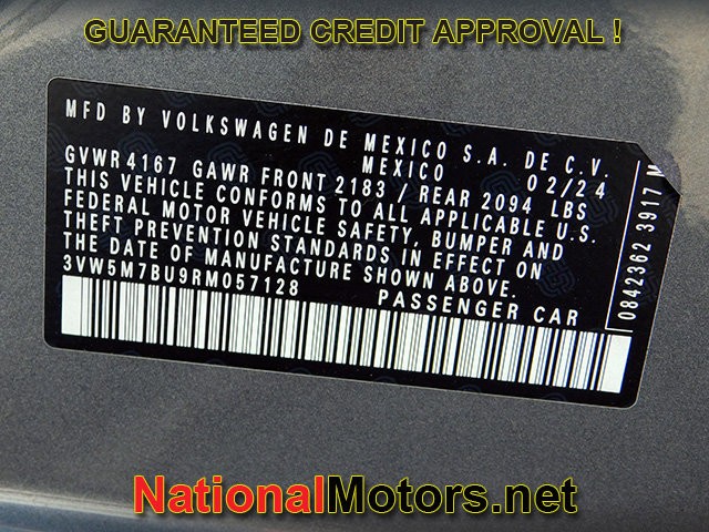 Volkswagen Jetta Vehicle Full-screen Gallery Image 22