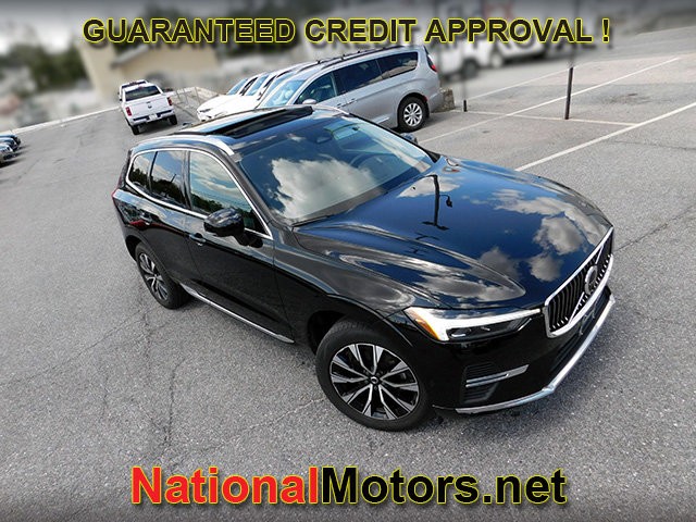 Volvo XC60 Vehicle Full-screen Gallery Image 02