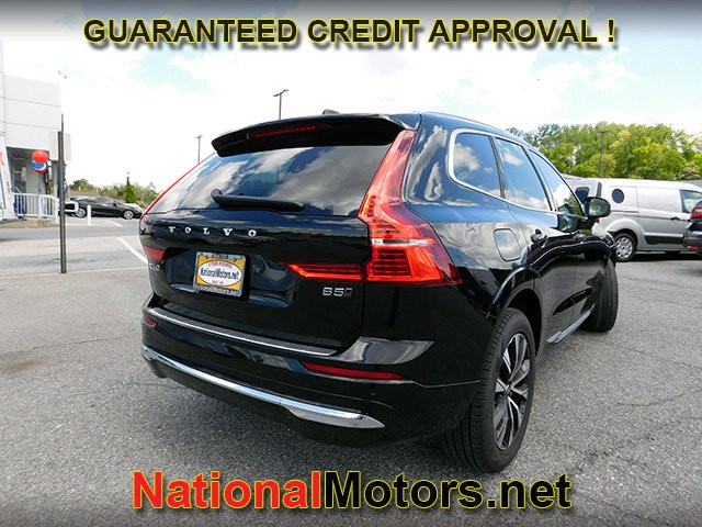 Volvo XC60 Vehicle Full-screen Gallery Image 05