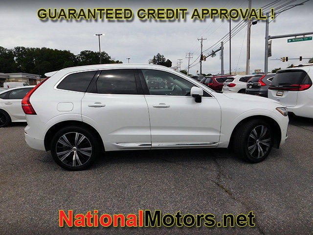 Volvo XC60 Vehicle Full-screen Gallery Image 04