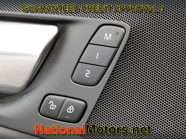 Volvo XC60 Vehicle Full-screen Gallery Image 23