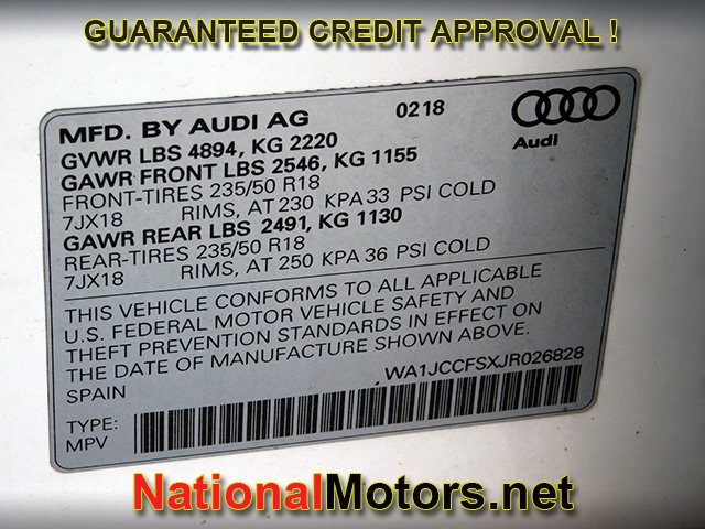 Audi Q3 Vehicle Full-screen Gallery Image 28