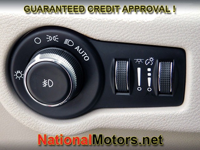 Chrysler Pacifica Vehicle Full-screen Gallery Image 24