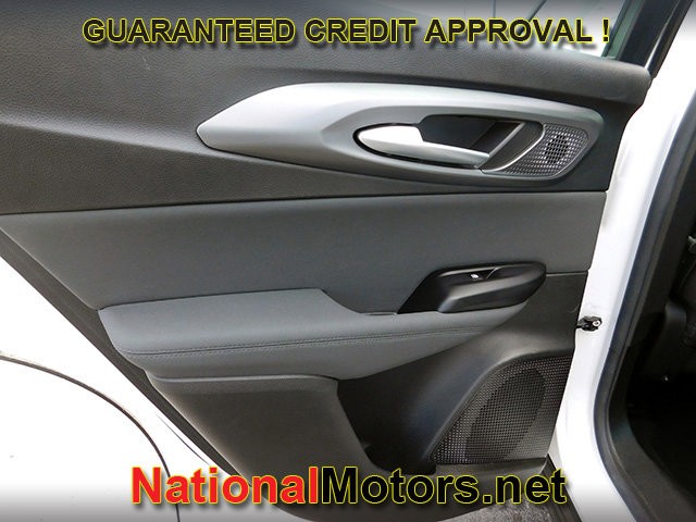 Alfa Romeo Tonale Vehicle Full-screen Gallery Image 10
