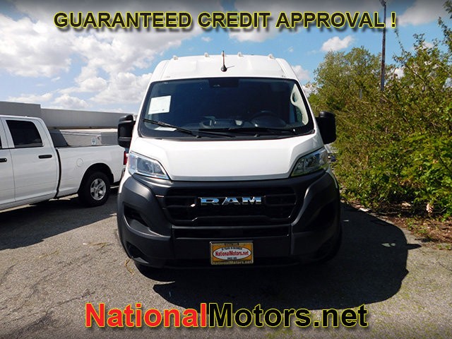 Ram ProMaster Cargo Van Vehicle Full-screen Gallery Image 03