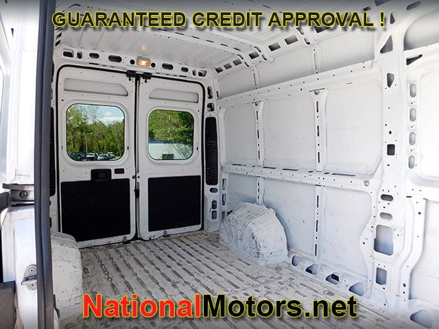 Ram ProMaster Cargo Van Vehicle Full-screen Gallery Image 09