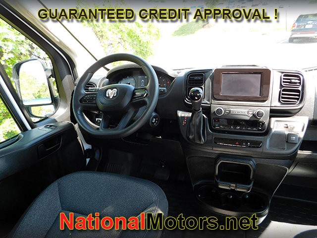Ram ProMaster Cargo Van Vehicle Full-screen Gallery Image 10