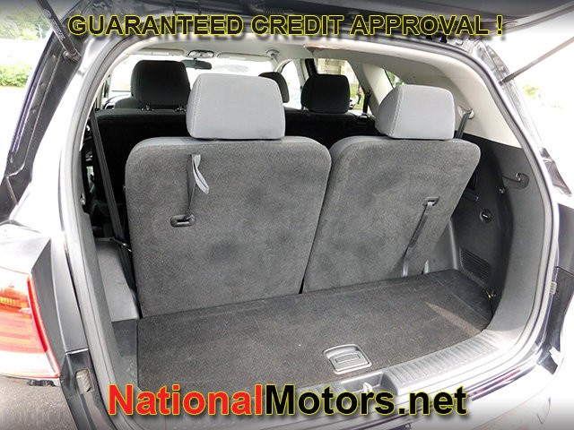 Kia Sorento Vehicle Full-screen Gallery Image 06