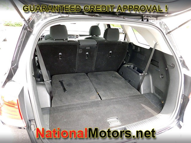 Kia Sorento Vehicle Full-screen Gallery Image 07
