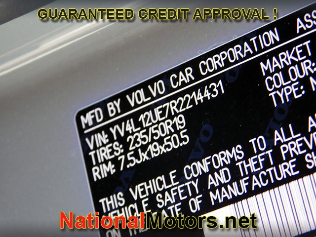 Volvo XC40 Vehicle Full-screen Gallery Image 26