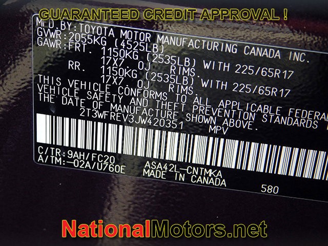 Toyota RAV4 Vehicle Full-screen Gallery Image 24