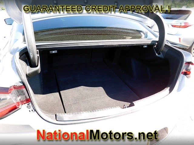 Acura TLX Vehicle Full-screen Gallery Image 08
