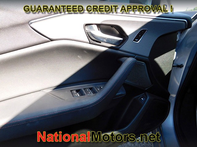 Acura TLX Vehicle Full-screen Gallery Image 13