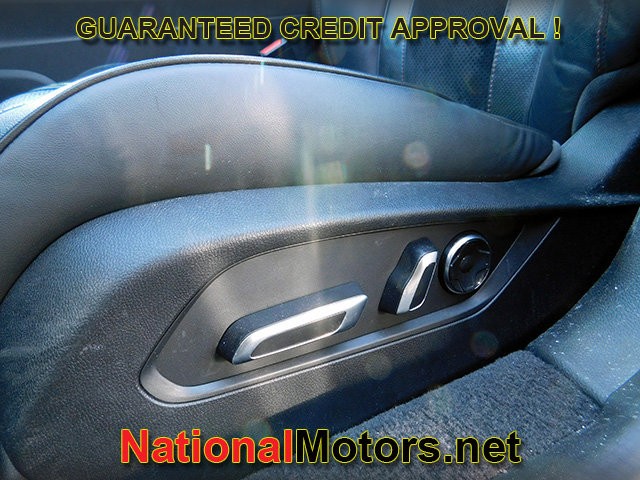 Acura TLX Vehicle Full-screen Gallery Image 15