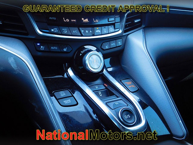 Acura TLX Vehicle Full-screen Gallery Image 18