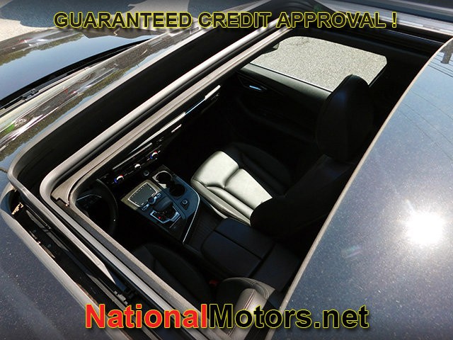 Audi Q7 Vehicle Full-screen Gallery Image 11