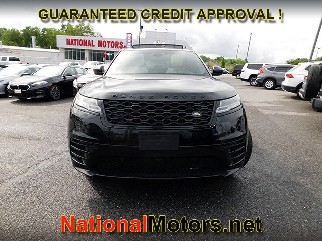 Land Rover Range Rover Velar Vehicle Full-screen Gallery Image 03
