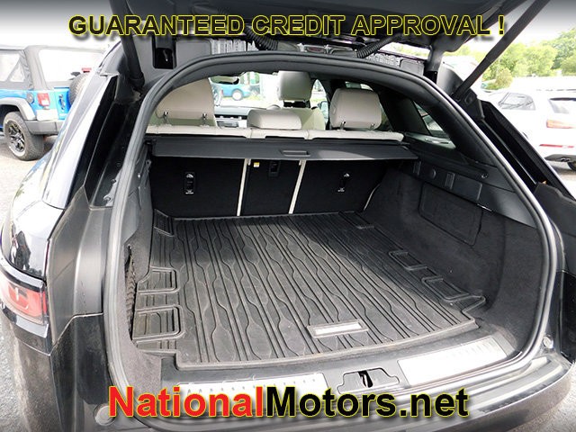 Land Rover Range Rover Velar Vehicle Full-screen Gallery Image 07