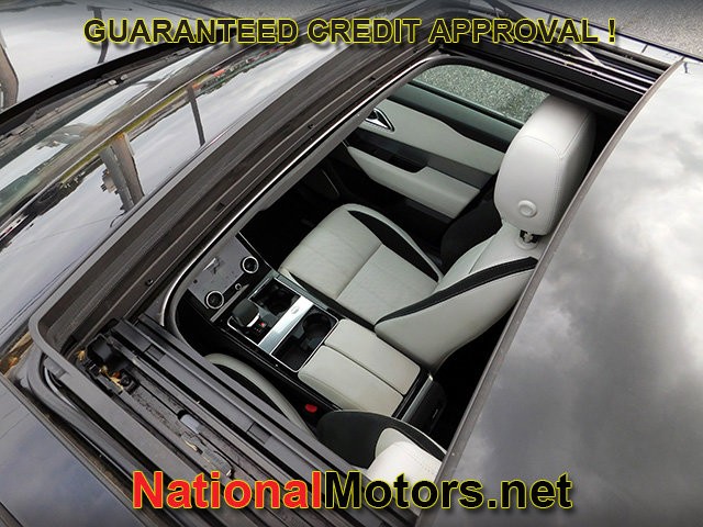 Land Rover Range Rover Velar Vehicle Full-screen Gallery Image 09