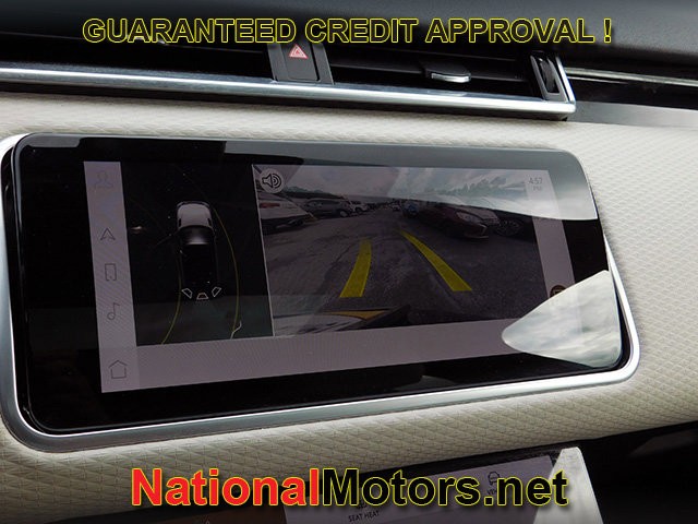 Land Rover Range Rover Velar Vehicle Full-screen Gallery Image 18
