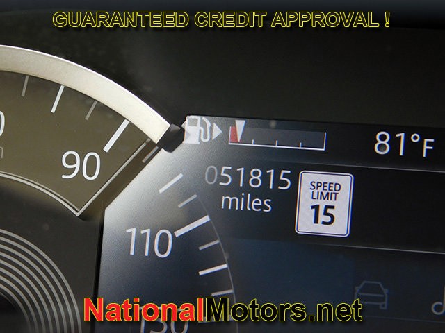 Land Rover Range Rover Velar Vehicle Full-screen Gallery Image 22