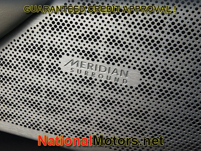 Land Rover Range Rover Velar Vehicle Full-screen Gallery Image 24