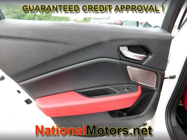 Acura TLX Vehicle Full-screen Gallery Image 10
