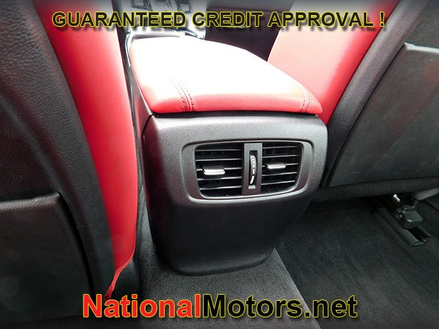 Acura TLX Vehicle Full-screen Gallery Image 12