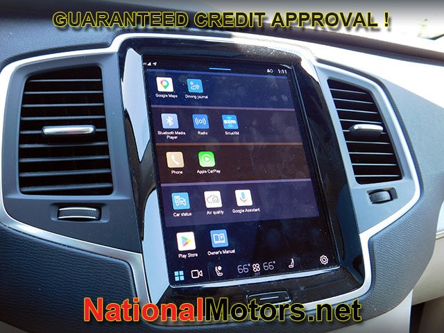 Volvo XC90 Vehicle Full-screen Gallery Image 22