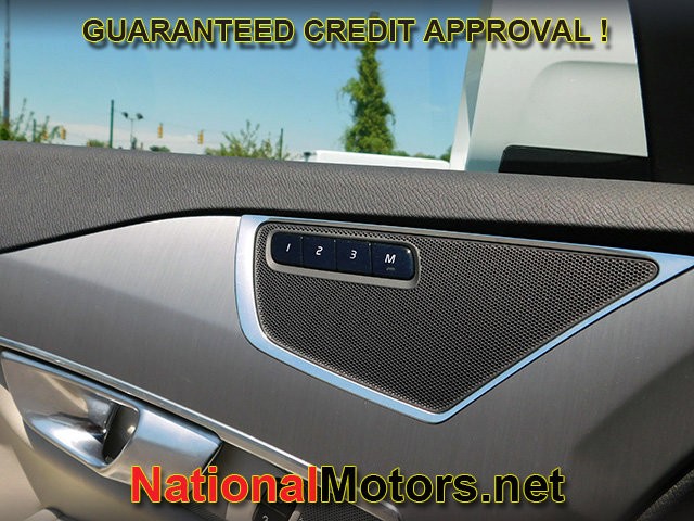 Volvo XC90 Vehicle Full-screen Gallery Image 27