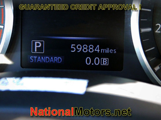 INFINITI Q50 Vehicle Full-screen Gallery Image 22