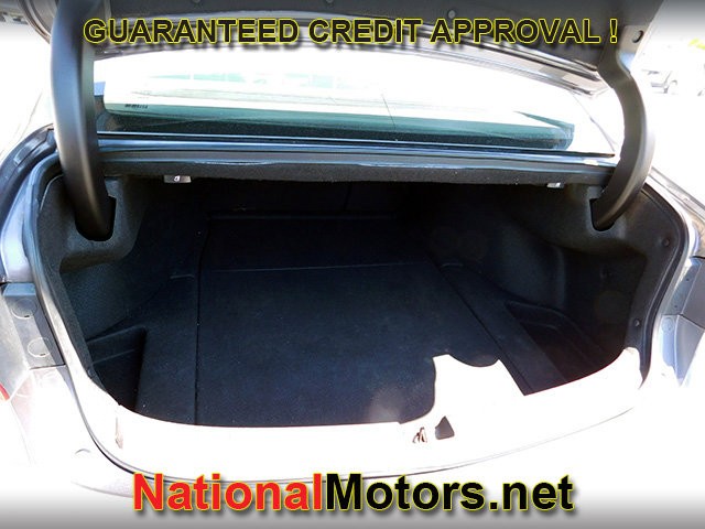 Acura TLX Vehicle Full-screen Gallery Image 06