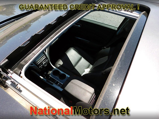 Acura TLX Vehicle Full-screen Gallery Image 07